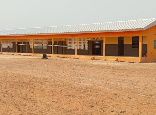 Sinématiali: La mairie inaugure un bâtiment de trois classes dans un village
