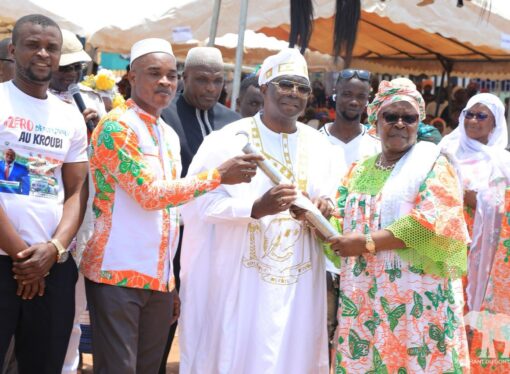 BONDOUKOU: un cadre contribue à la protection de l’environnement en modernisant la fête du KOUROUBI.