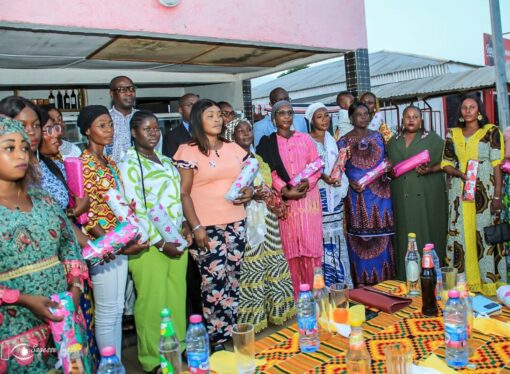 Bondoukou: Fête des mères, les hommes de médias célèbrent honorent leurs épouses.