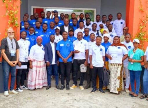Attécoubé : Remise de parchemins aux bénéficiaires de formation en électronique et multi-media.