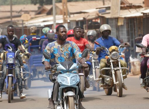 Boundiali/Ramadan 2025 : le préfet de région interdit les parades à moto et à l’escalade de la colline nord de la ville.