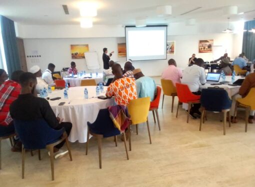 Bouaké: la Mairie forme la société civile sur le projet de faisabilité des transports publics.