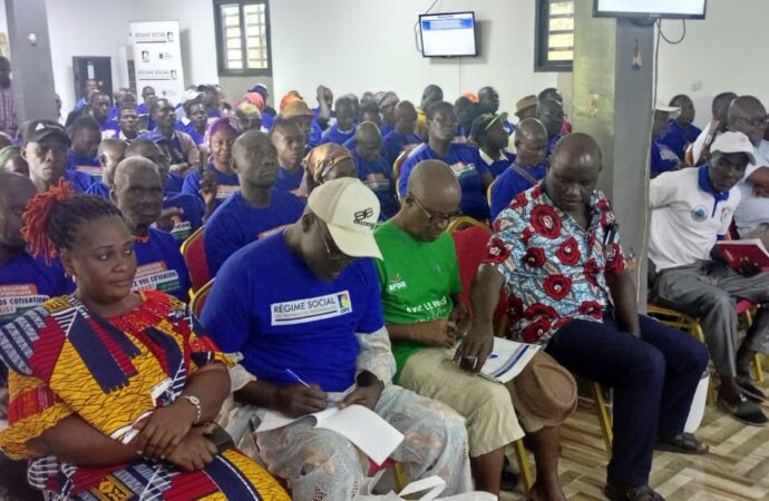 Agboville: La CNPS sensibilisation sur la prévention des risques d’accident et de maladies à l’intention des agriculteurs de Grand-Morié.