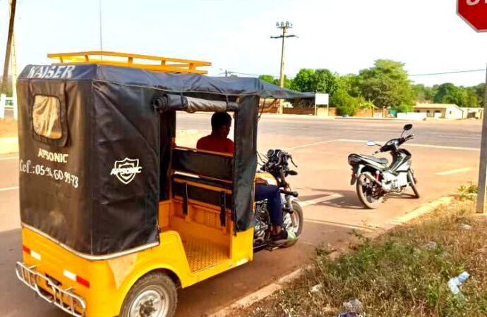 Sinematiali/Transport : les taxis motos Saloni en plein essor.