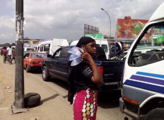 MAGAZINE: Sikensi, les conséquences des travaux domestiques sur la santé physique et mentale des adolescents.